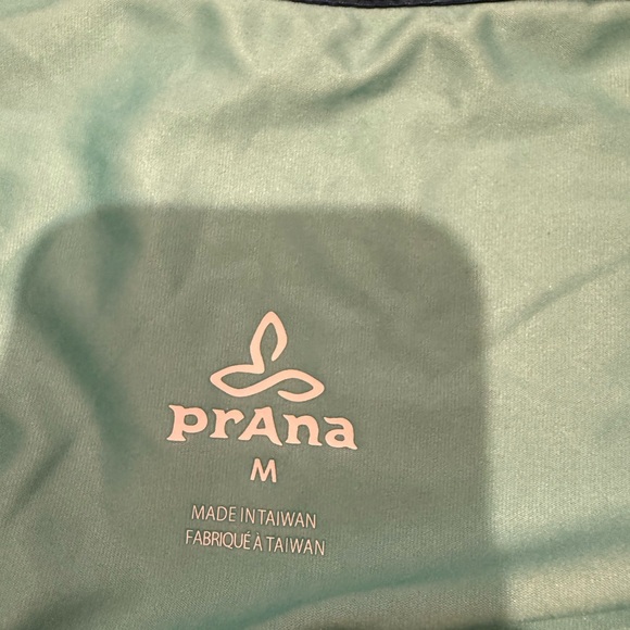 Prana NWT Kimble Printed 7/8 Legging in Sea Glass size Medium - Picture 3 of 5